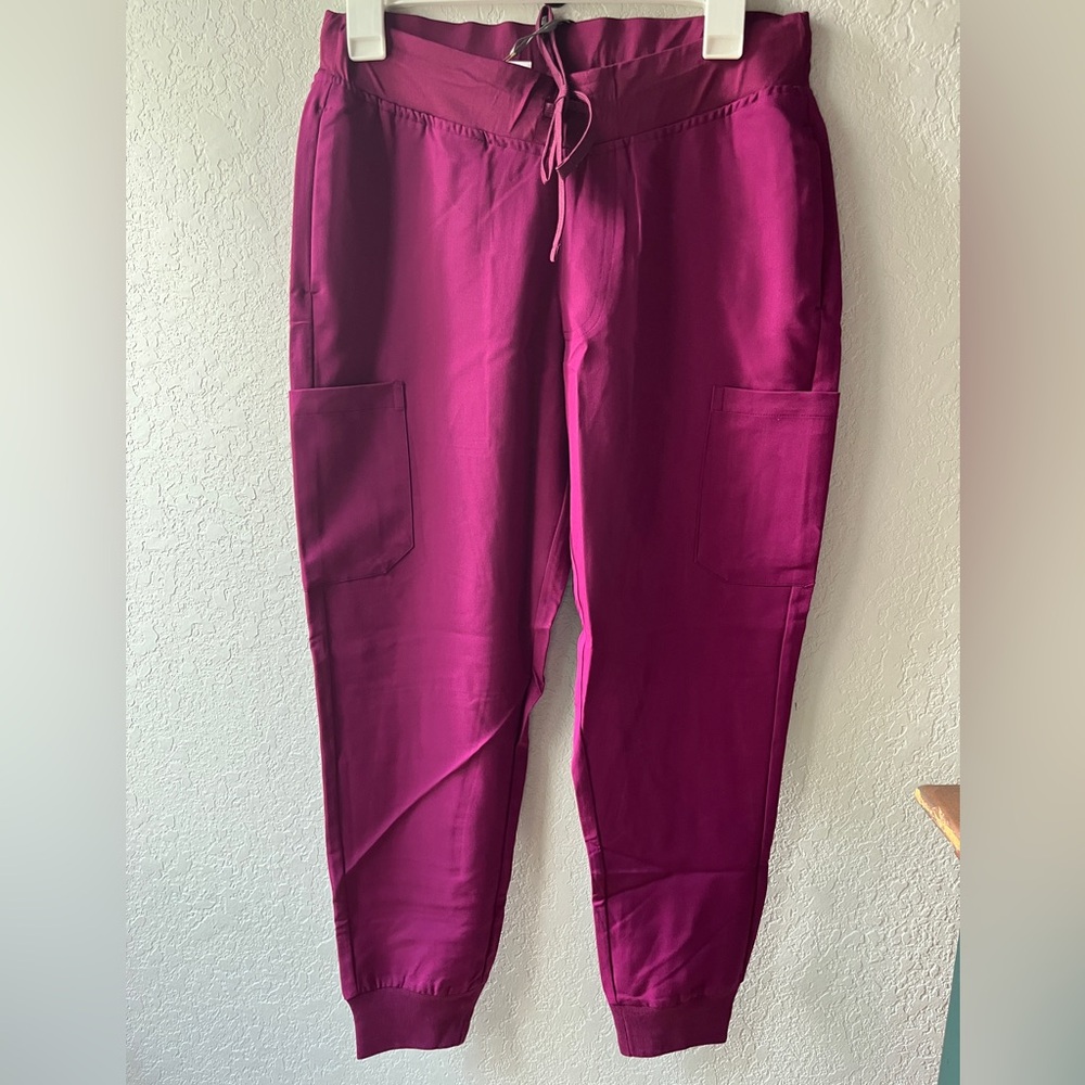 Women's sangria mandala scrub joggers PS